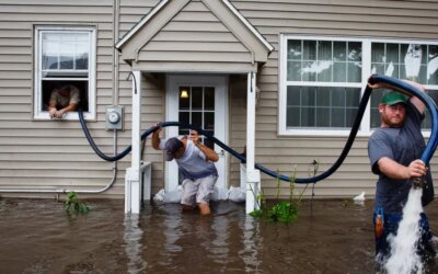 How do you choose the right water damage restoration company in the Cincinnati area?