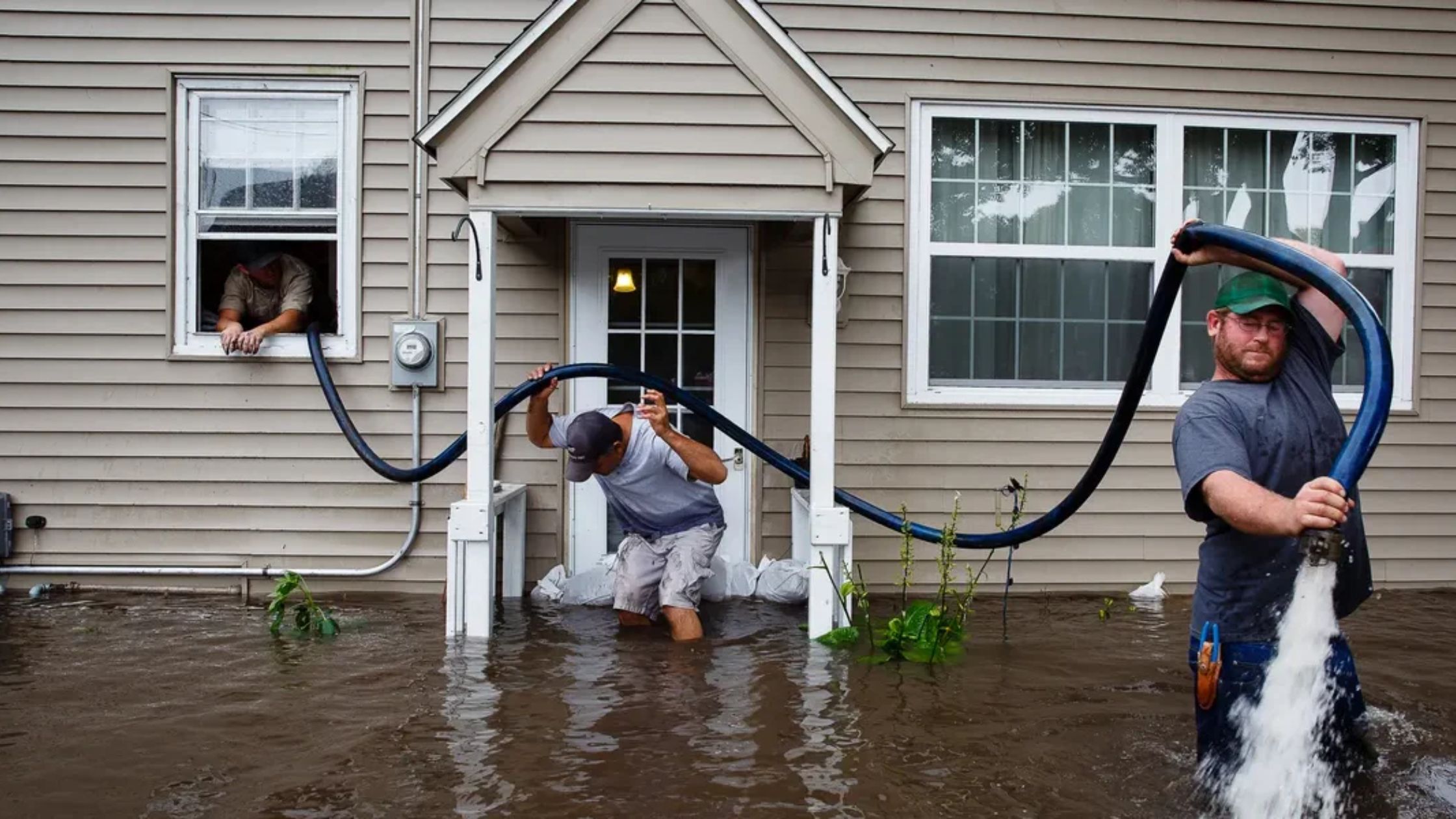 Texas Homeowners Warned of Post-Flood Contractor Scams